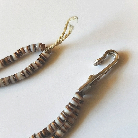 SALE!! Vintage Navajo Heishi Shell Necklace w/ Worn Shells and Stones. - Picture 11 of 12